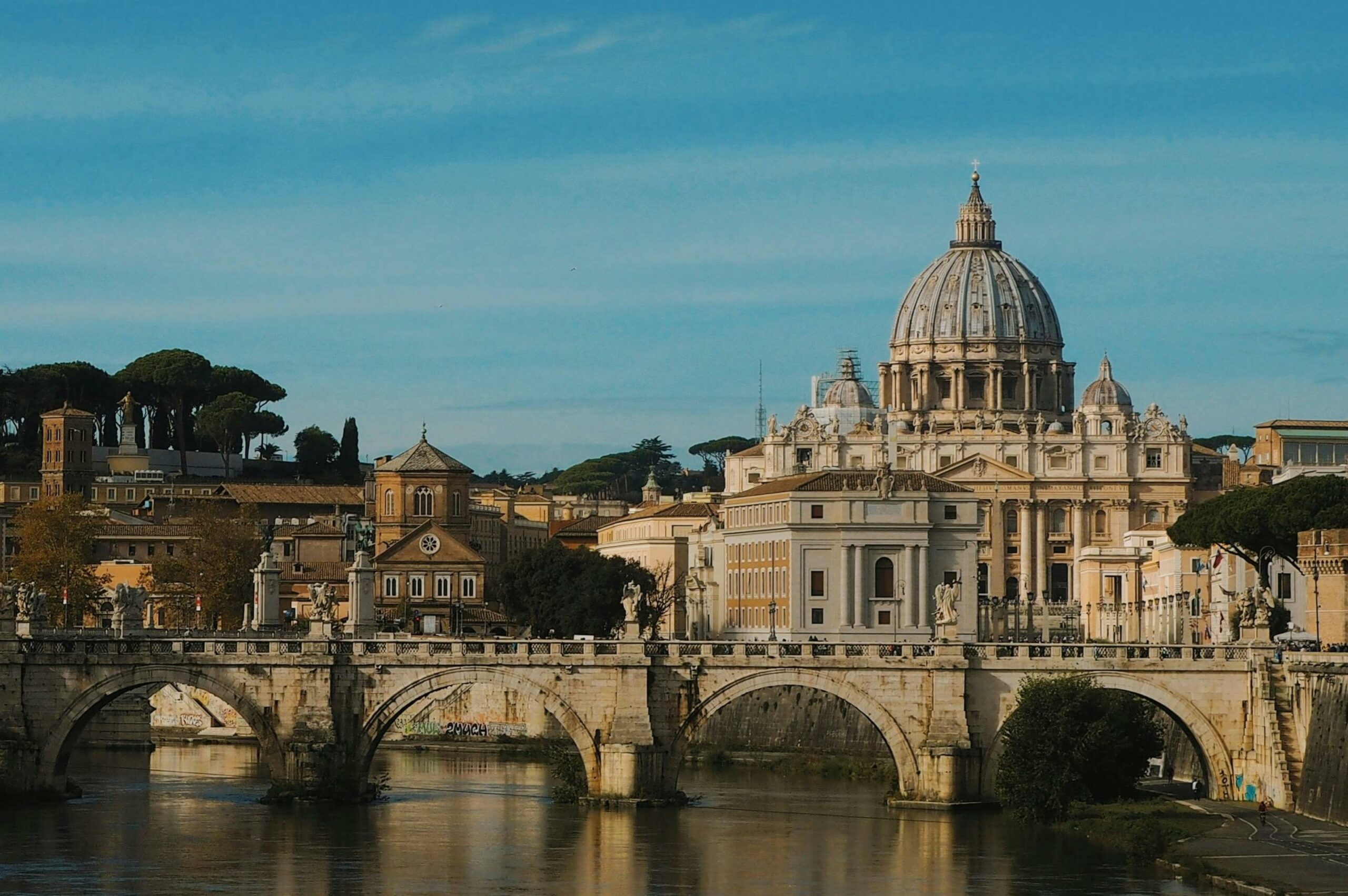 Vista panoramica della Basilica di San Pietro vicino a Casa Riz Holiday Vaticano.